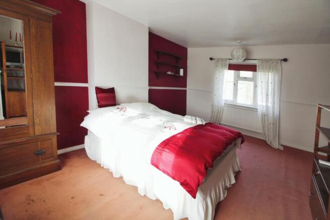Bedroom1.JPG