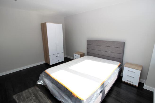 1 bed Flat to rent Image 6