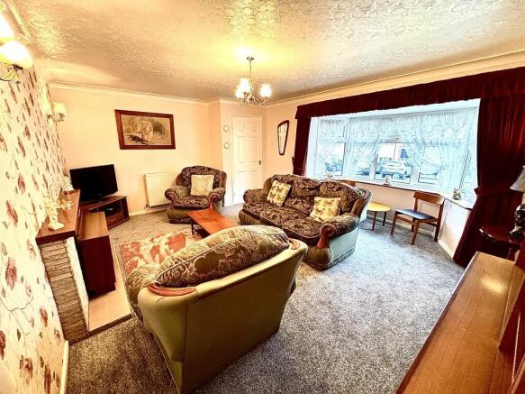 0210133E-5FAD-4EC...