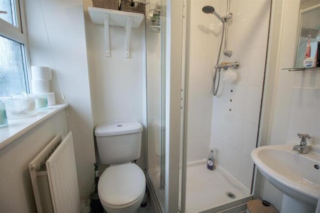 Primary Bedroom En-Suite