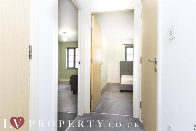 N1.jpg