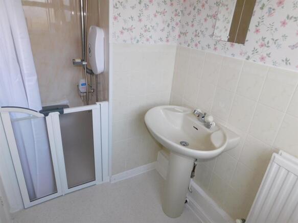 En-Suite b