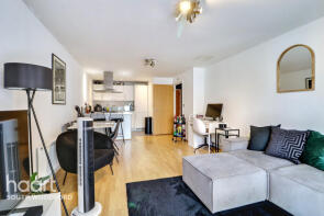 27, Imperial Heights, Queen Mary Avenue, South Woodford, London E18 2FJ