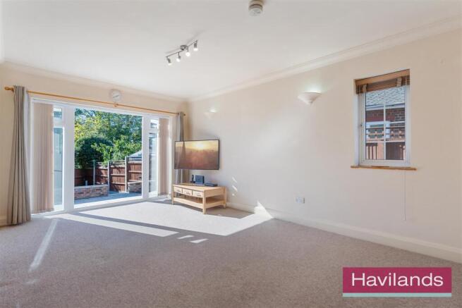 Oakwood Crescent-11.jpg