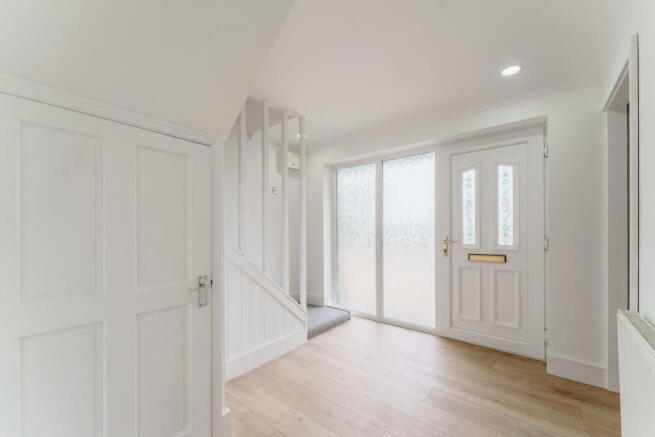 4 bed Detached for sale Image 10