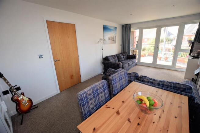 Living/Dining Room
