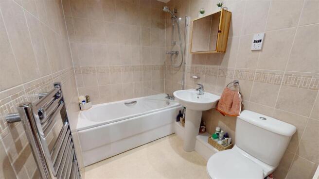 2 bed Apartment for sale Image 10