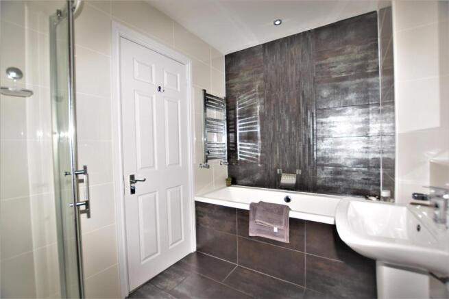 bathroom (2).JPG