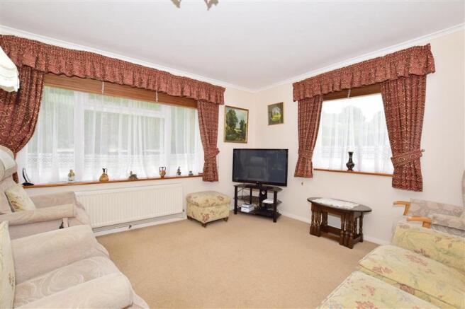Lounge / Dining Room