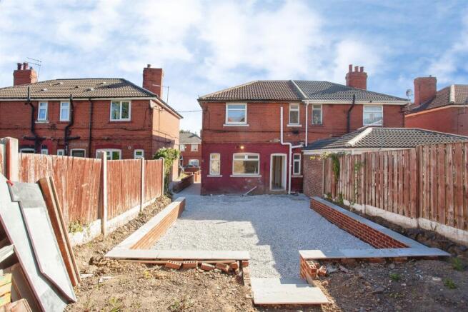 3 bed Semi-Detached for sale Image 4
