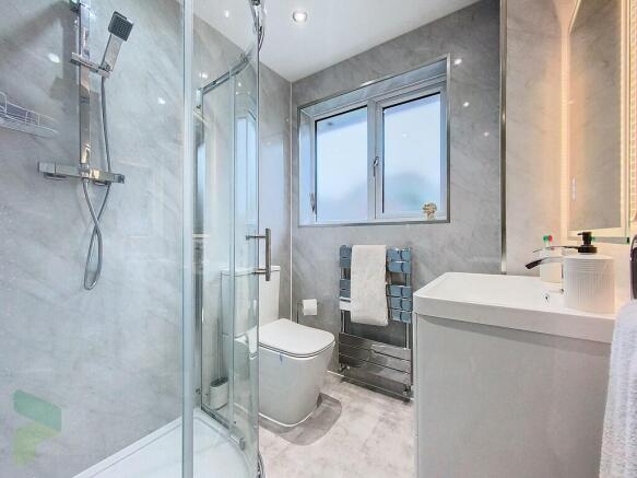 Ensuite Shower Ro...