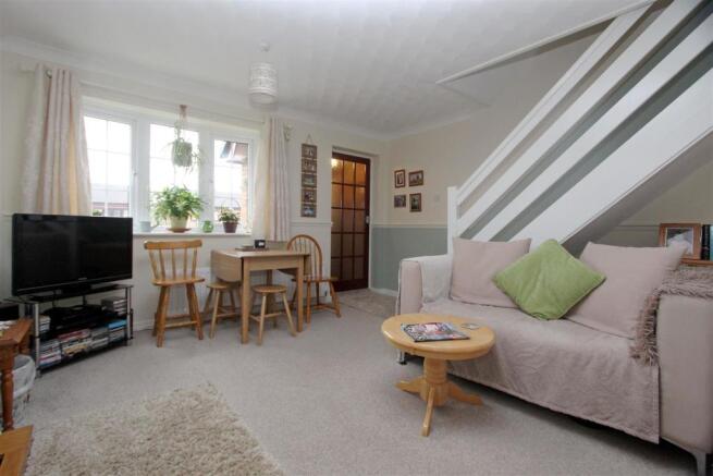 Living Room..jpg