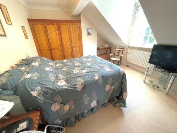 24 Park Drive Bed...