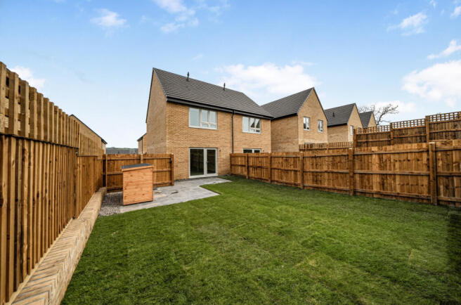 2 bed Semi-Detached to rent Image 9