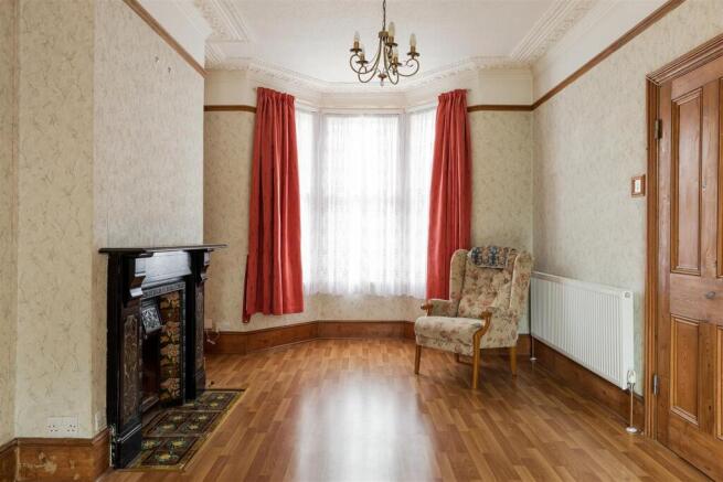 Cavendish Drive, E11