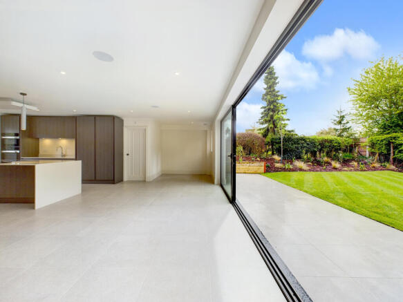 9011359-79899-133283654985657124-7f3aec30-89d9-78e