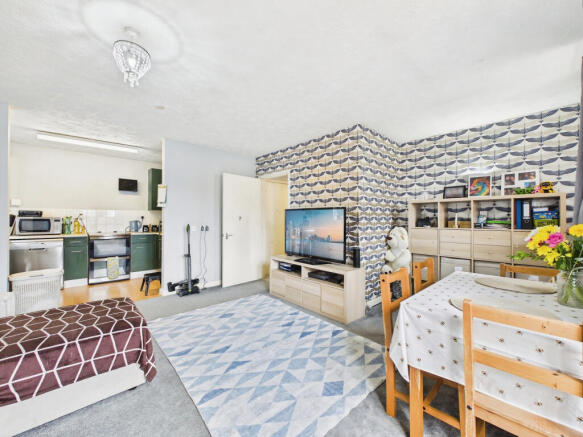 58a6037e-CAM04018G0-PR0453-STILL004