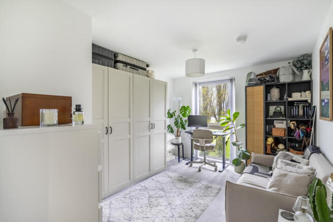 2 bed Apartment for sale Image 11