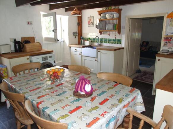 Kitchen dining room