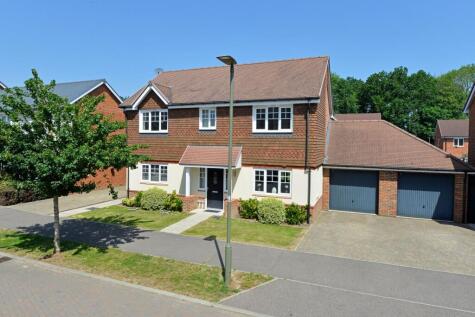 Marjoram Avenue, Cranleigh, GU6