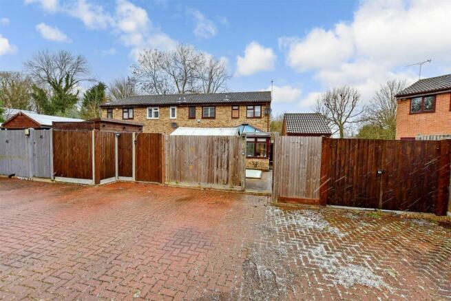 Driveway/Parking