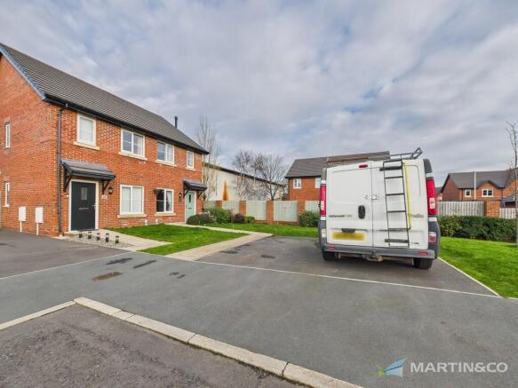 CAM02318G0-PR0586...