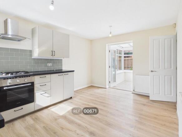 Kitchen/Dining area