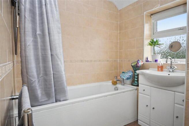 3 bed Semi-Detached for sale Image 12