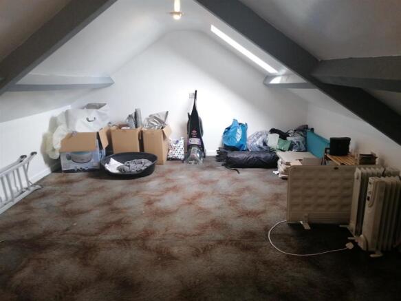 ATTIC ROOM