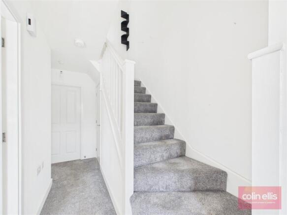 2 bed Terraced for sale Image 8