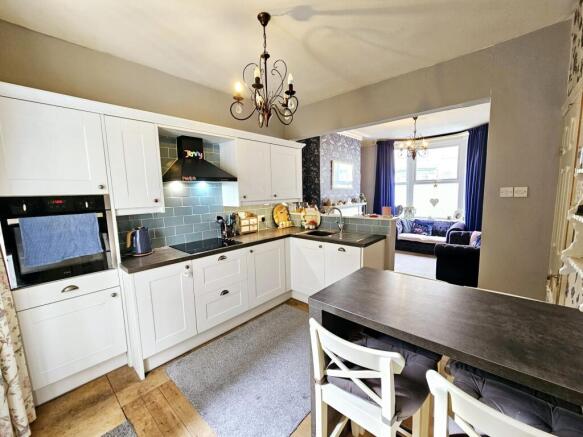 2 bed Terraced for sale Image 4