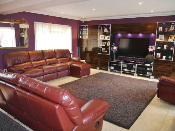 Lounge photo 3