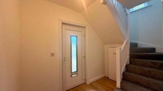 3 bed Semi-Detached to rent Image 7