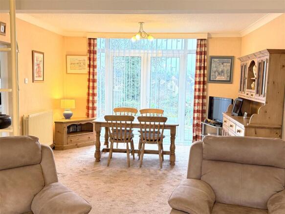 3 bed Detached for sale Image 5