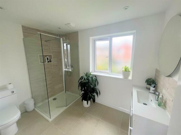 en suite (new).jpg