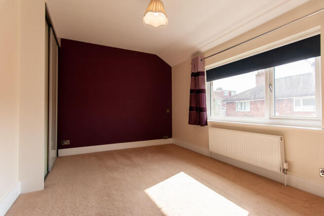 3 bed Semi-Detached to rent Image 11