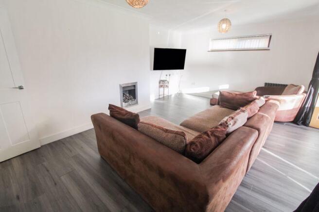 Lounge 2