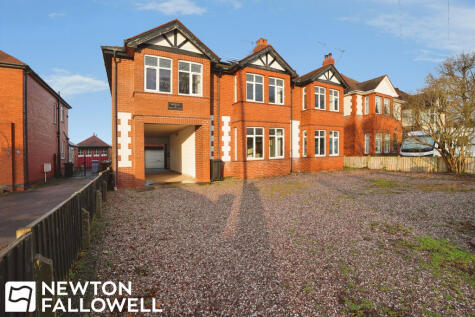 North Road, Retford, DN22