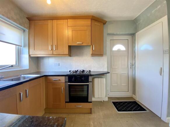 3 bed Semi-Detached for sale Image 7
