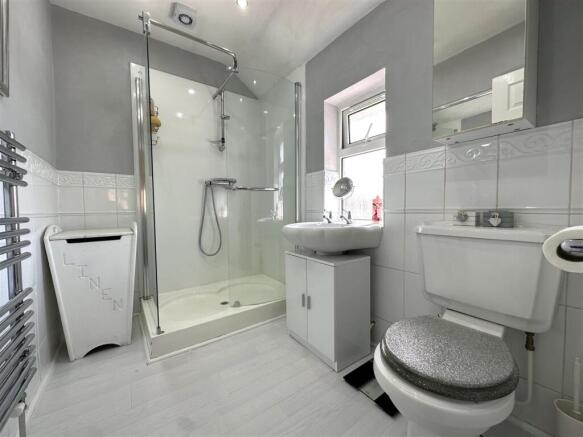Contemporary Shower Room 861