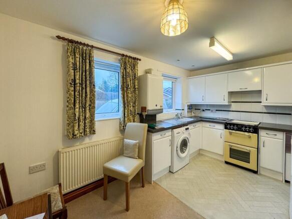 1 bed Ground Flat for sale Image 4