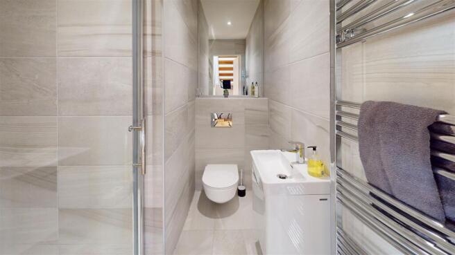 3 bed Penthouse to rent Image 11