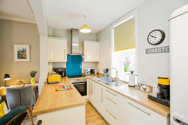 2 bed Terraced for sale Image 3