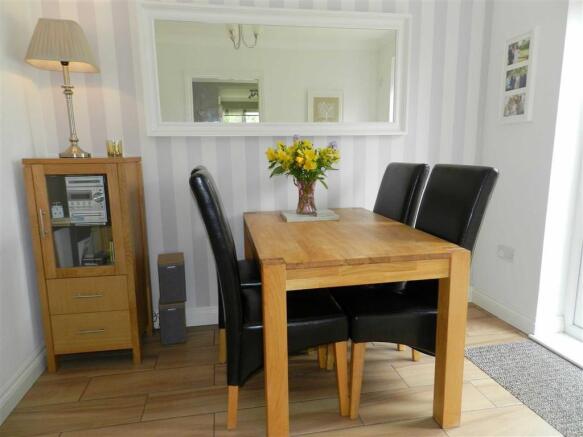 REAR DINING ROOM measuring