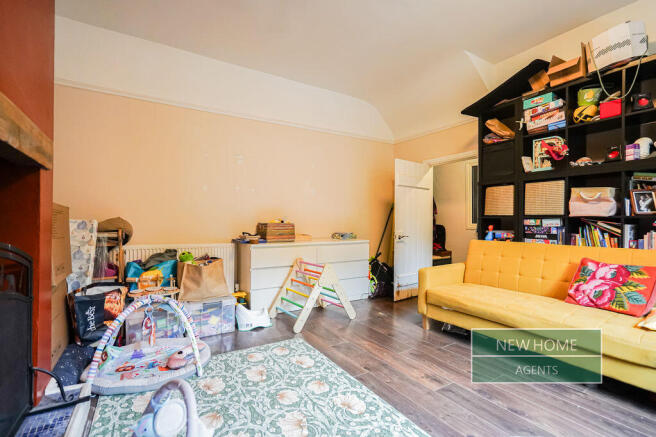 3 bed Terraced for sale Image 4