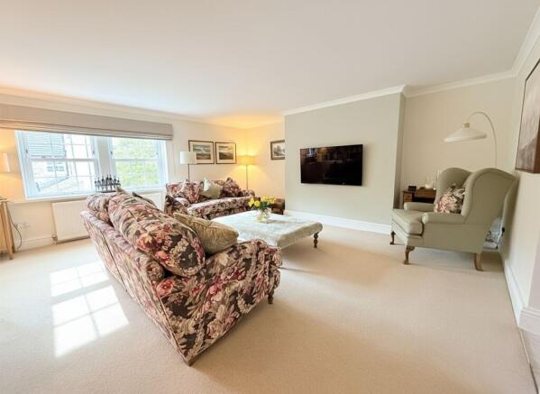 2 bed Apartment for sale Image 7