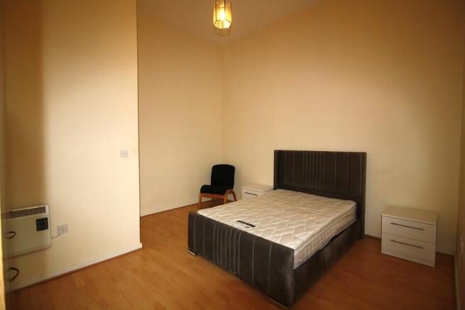 2 bed Apartment to rent Image 7