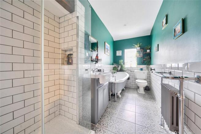 3 bed Terraced for sale Image 7