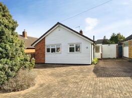 15, Coombe Rise, Leicester LE2 5TJ