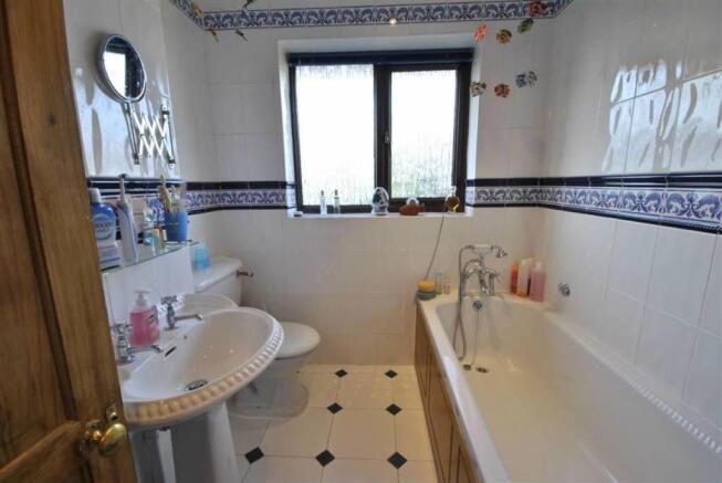 Photo 11